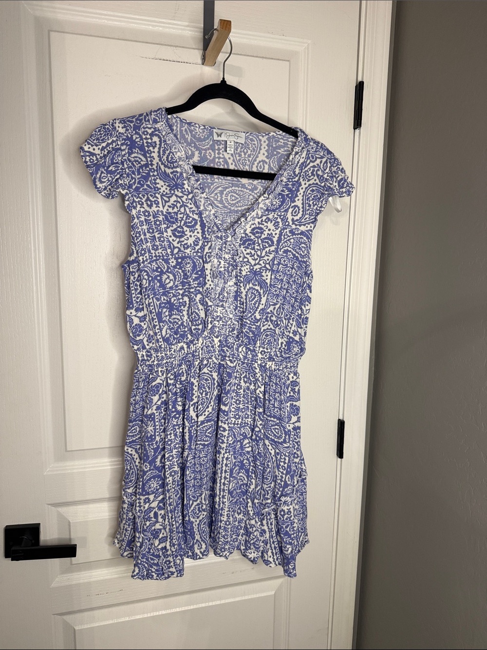 Jessica Simpson Blue & White Paisley Mini Dress